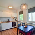 Komfort Appartement mit 1 Schlafzimmer und Balkon im Obergeschoss 216